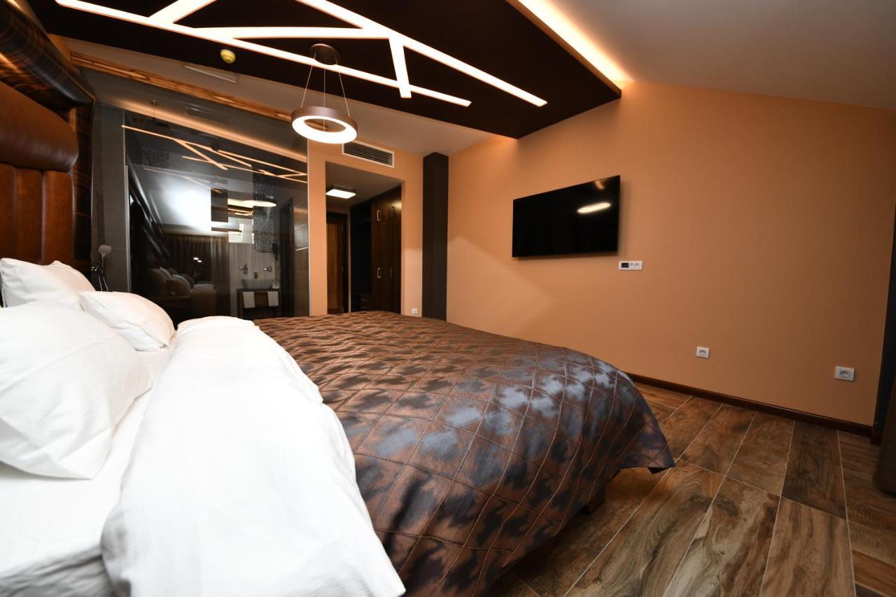 Hotel Havana Loznica Luaran gambar