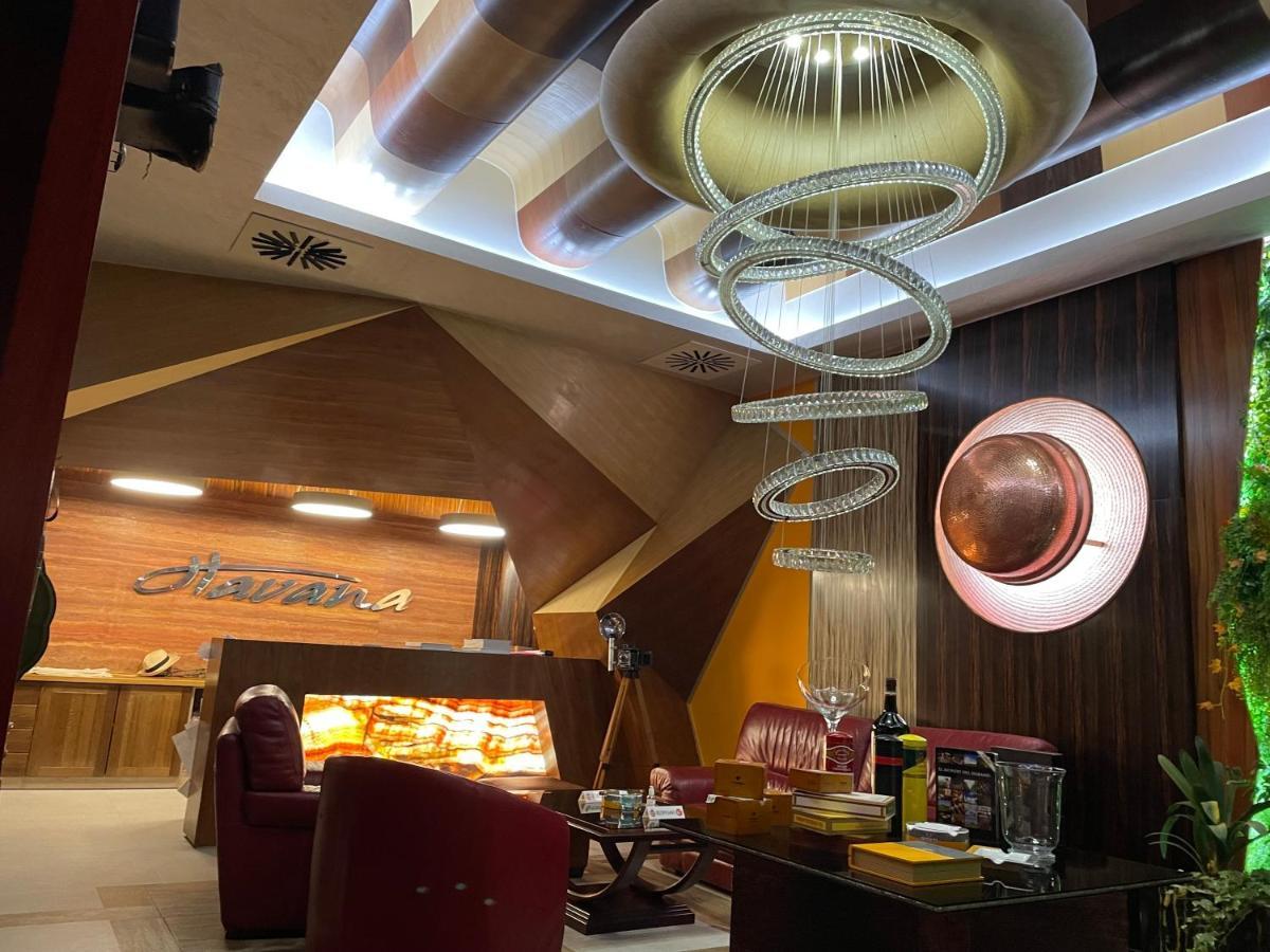 Hotel Havana Loznica Luaran gambar
